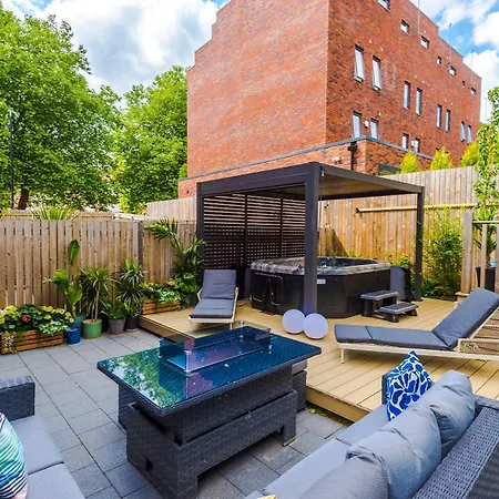 Stunning Luxury By 53 Degrees Property, Great For Groups With Hot Tub And Firepit! Hébergement de vacances