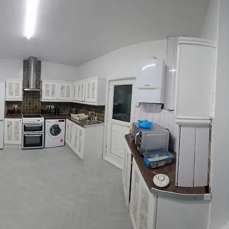 Semesterbostad Full In Moss Bank Near Cheetham Hill *