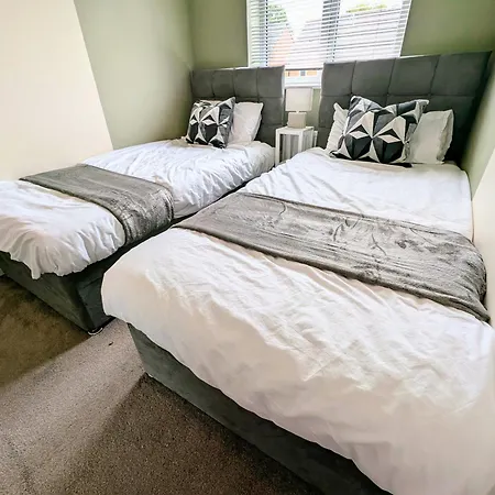 Сasa de vacaciones Reach - King Bed, Parking, 2 Tvs, O2 Apollo, Hospital & Oxford Road *