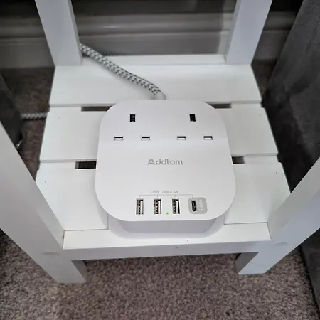 Reach - King Bed, Parking, 2 Tvs, O2 Apollo, Hospital & Oxford Road *