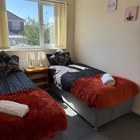 דירה Tewkes House *