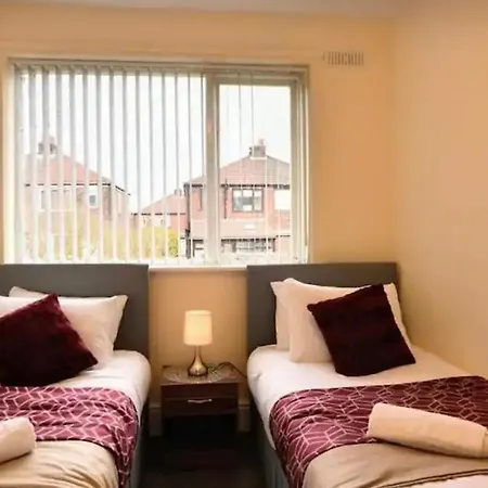 Miriam House * Манчестер
