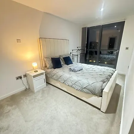 Modern Duplex Centre شقة *