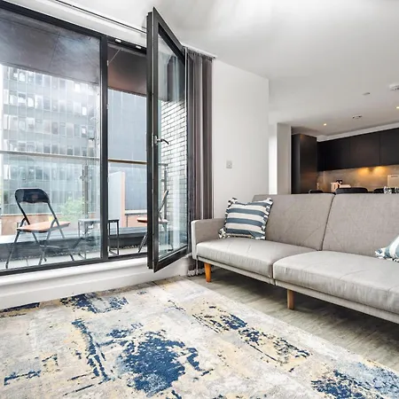 Pristine Old Trafford & Centre 2bd 2bt - Balcony * Μάντσεστερ