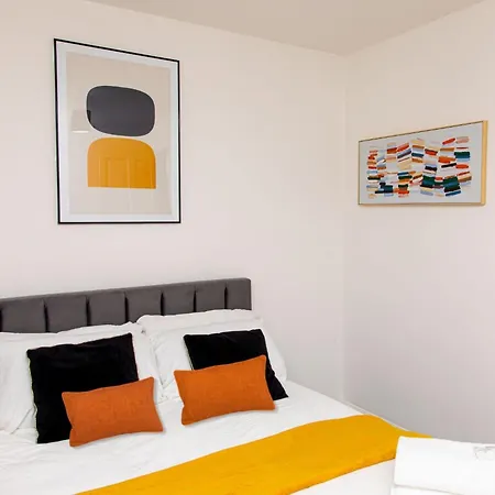 2bedroom Near Etihad Stadium & Coop Live Arena *