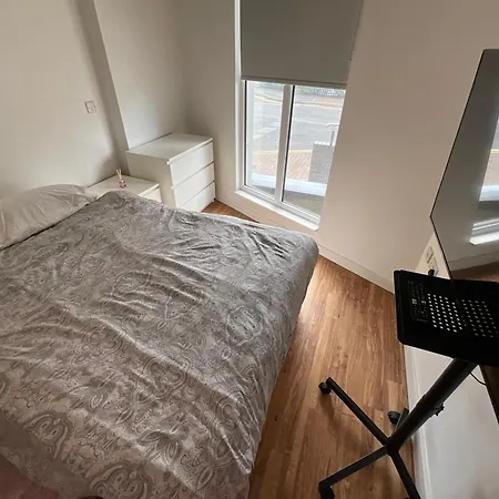 A Cozy En Spacious In A Two Bedroom *