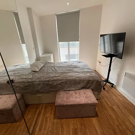 A Cozy En Spacious In A Two Bedroom Apartamento