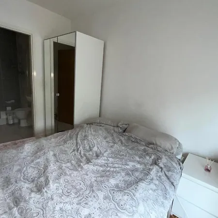 A Cozy En Spacious In A Two Bedroom * Manchester