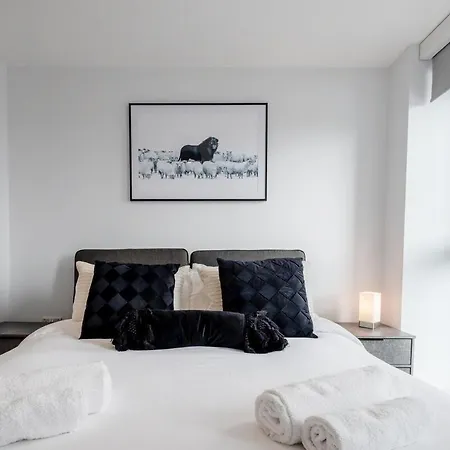 Apartman Stylish 2 Bdr By Torr Group Short Lets & Serviced With Free Wifi