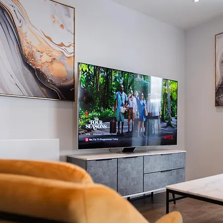 Stylish 2 Bdr By Torr Group Short Lets & Serviced With Free Wifi Apartman *