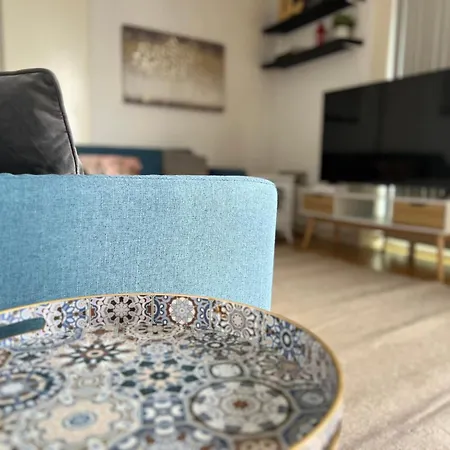Luxury With River Views Sleeps 6 Manchester