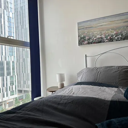 Apartment Luxury With River Views Sleeps 6 Manchester