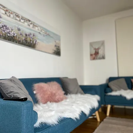 Apartment Luxury With River Views Sleeps 6 *