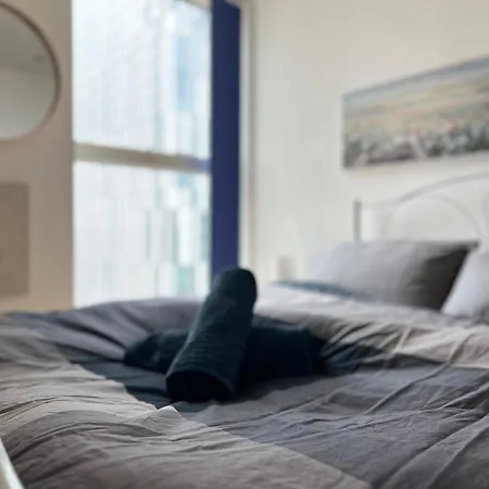 Luxury With River Views Sleeps 6