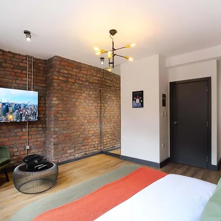 Stylish Northern Quarter Studio, Ideal For Leisure & Work Stays Διαμέρισμα *