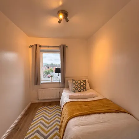 Stylish Townhouse- Centre - O2 Apollo Apartament *