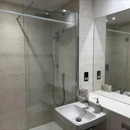 Luxury One Bed Apartment