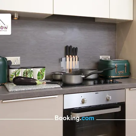 Premium Deals On Modern 2 -bed 2-bath 122 High Street Flat For Movers & Pros By Hedgerow Manchester