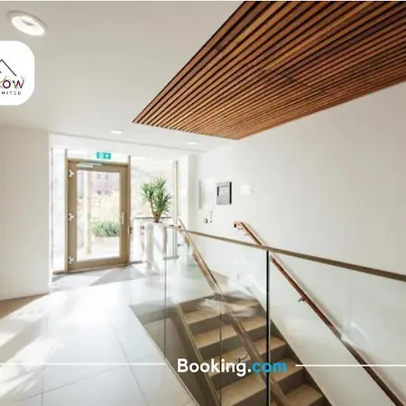 Exclusive Offers On 3-night & Weekly On 3-bedroom Urban Loft By Hedgerow Manchester