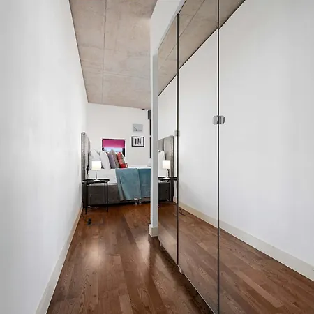 Stunning Canal Side Flat By Superhost * Manchester