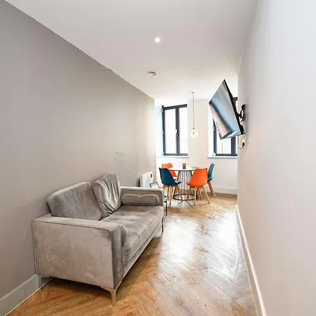 Sleek 2bed Flat In W Security Apartamento *