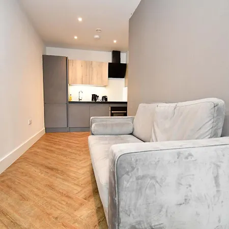 Apartment Sleek 2bed Flat In W Security *