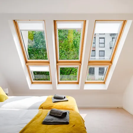 Stylish 4 Bedroom With Wifi, Free Parking And Close To Old Trafford Apartman *