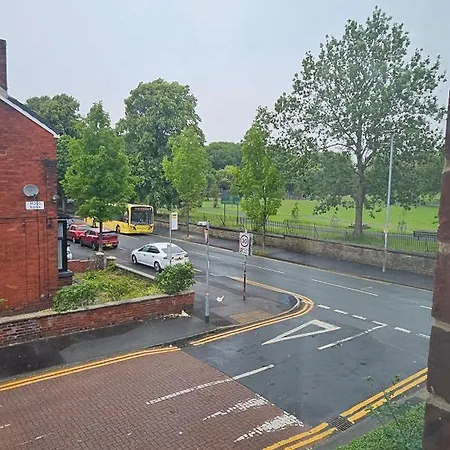 Full In Moss Bank Near Cheetham Hill *