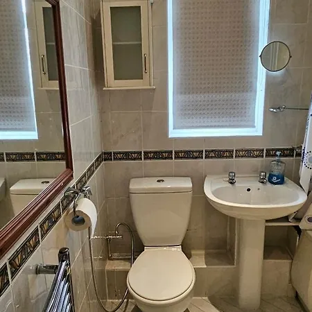 Full In Moss Bank Near Cheetham Hill Semesterbostad Manchester