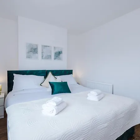 Ferienhaus Driveway Stunning 3bedroom In Withington *