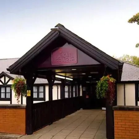 Modern Ensuite In Bolton Road, Pendlebury, * Manchester