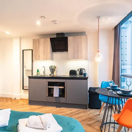 Spacious In * Manchester
