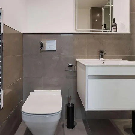 The Hidden - 4br Townhome Roof