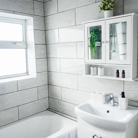 Σπίτι διακοπών Spacious 3bd Near Etihad And Coop Live - Free Parking!