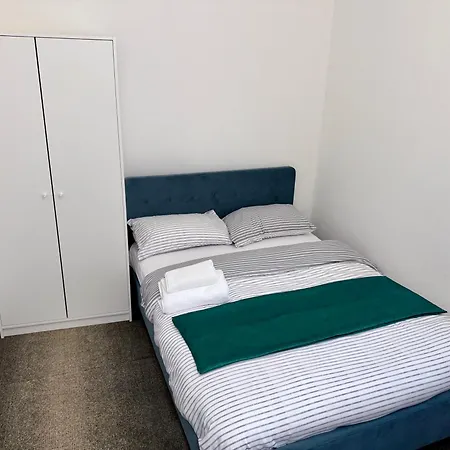 بيت شباب O5 *