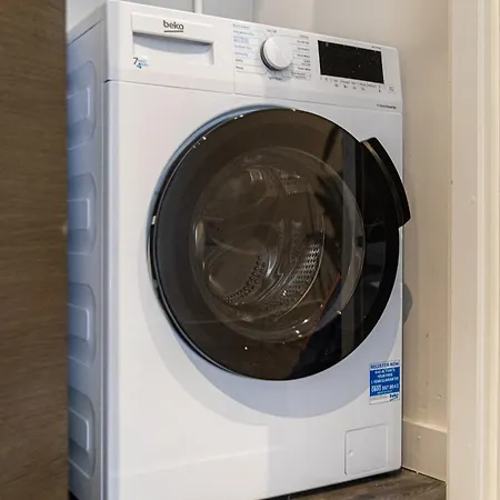 Apartman Centre , Old Trafford , Gym