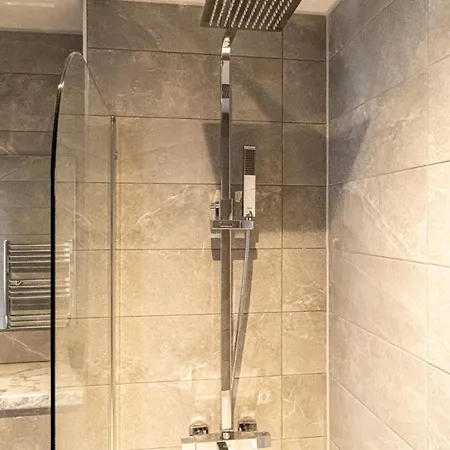 Centre , Old Trafford , Gym * Manchester