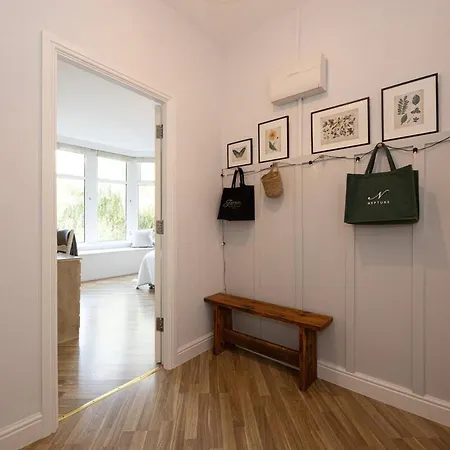 Victorian Wfh Haven With Free Parking Apartment *