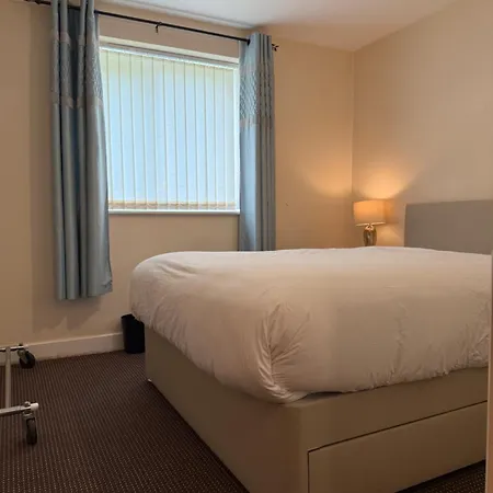 Double Near Trafford Centre Privatunterkunft
