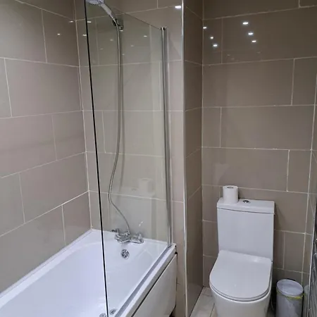 Grand Stretford Apartment Manchester