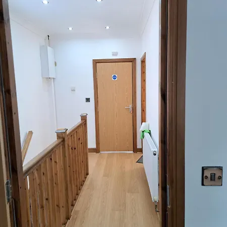 Grand Stretford Apartment