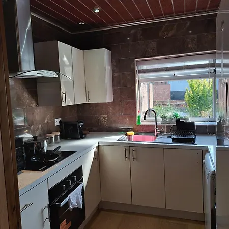 Grand Stretford Apartman