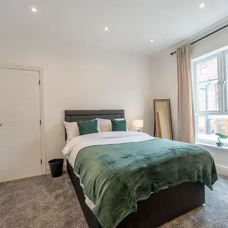 Luxury 1-bed Near Mcr Hospital & Centre Apartment *