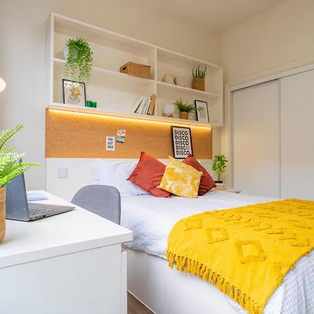 Fletcher House In Apartment *