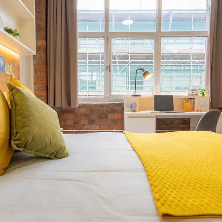 Fletcher House In * Manchester