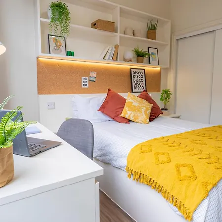 Fletcher House In Apartment *