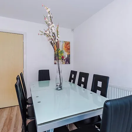 Casa vacanze Large 4bedroom 4bathroom Townhouse By Coop Live Arena