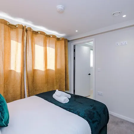 2 Bedroom With Free Parking In Centre, By Eason - Ideal For Weekend Getaways & Business Travel * Manchester