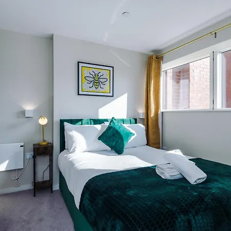 Appartement 2 Bedroom With Free Parking In Centre, By Eason - Ideal For Weekend Getaways & Business Travel Manchester