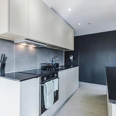 2 Bedroom With Free Parking In Centre, By Eason - Ideal For Weekend Getaways & Business Travel * Manchester